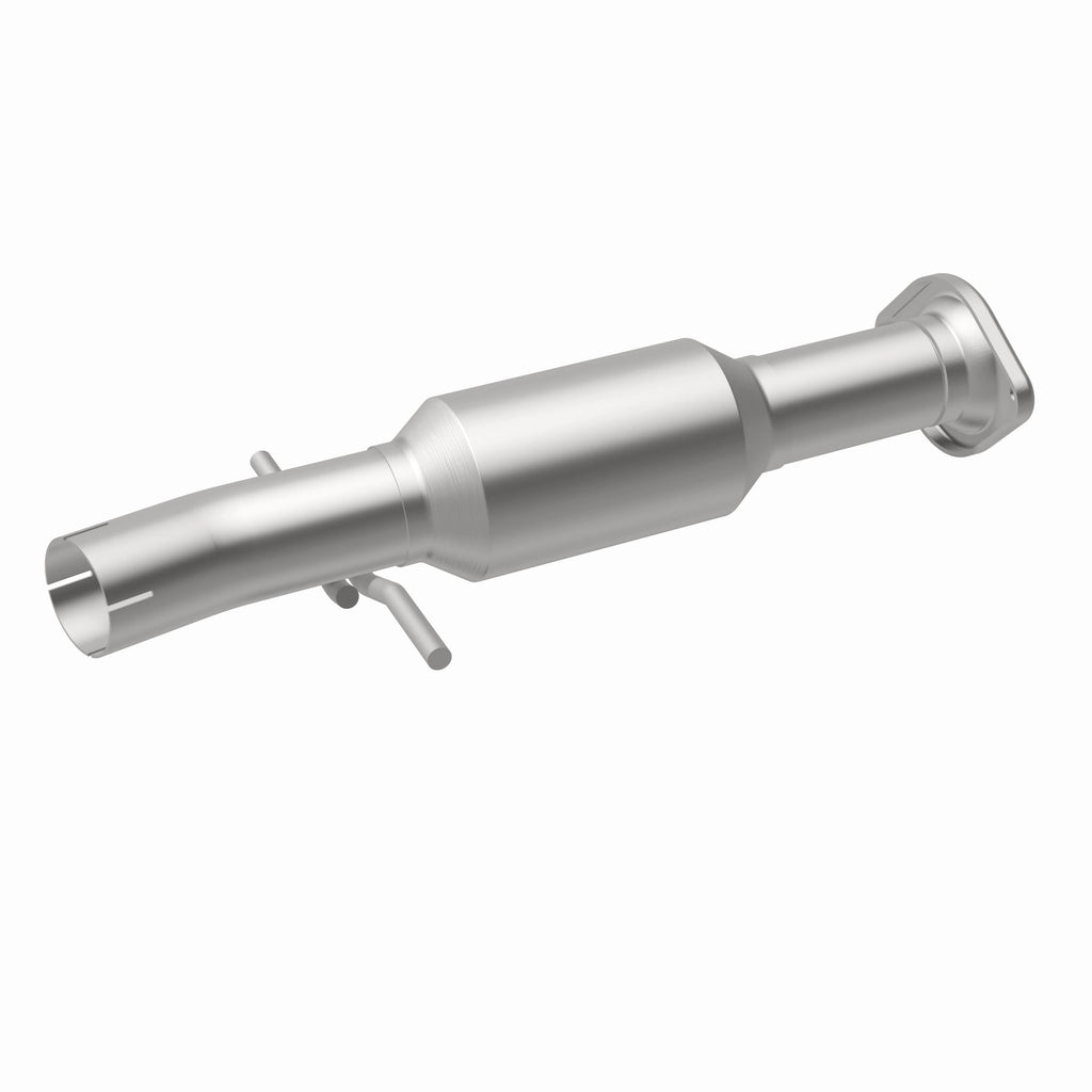 MagnaFlow Exhaust Products 52536 OEM Grade Direct-Fit Catalytic Converter for Select Toyota Highlander