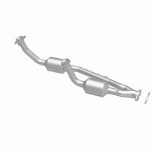 Load image into Gallery viewer, MagnaFlow Exhaust Products 3391353 California CARB Direct-Fit Catalytic Converter for Select Ford Windstar