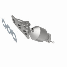 Load image into Gallery viewer, MagnaFlow Exhaust Products 51977 OEM Grade Manifold Catalytic Converter for Select Mazda 6