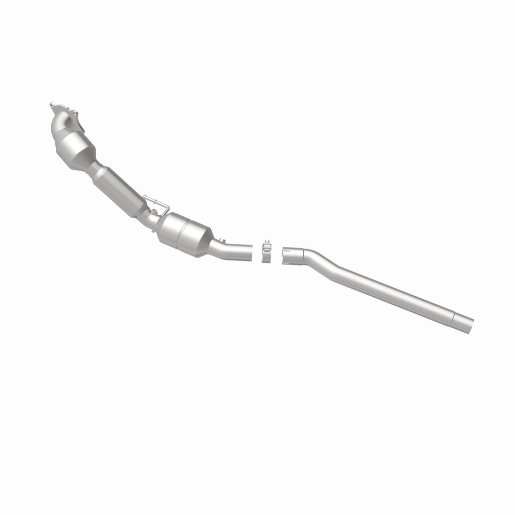MagnaFlow Exhaust Products 52380 OEM Grade Direct-Fit Catalytic Converter for Select Volkswagen CC, Volkswagen Passat