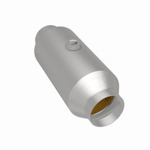 Load image into Gallery viewer, MagnaFlow Exhaust Products 5551356 California CARB Universal Catalytic Converter for Select Chrysler Aspen, Chrysler Town &amp; Country, Dodge Durango, Dodge Grand Caravan, Dodge Nitro, Dodge Ram 1500, Dodge Ram 2500, Ford E-150, Ford E-250, Ford E-350 Super