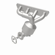 Load image into Gallery viewer, MagnaFlow Exhaust Products 22-081 OEM Grade Manifold Catalytic Converter for Select Hyundai Elantra, Hyundai Elantra Coupe, Hyundai Elantra GT, Kia Forte, Kia Forte Koup, Kia Soul