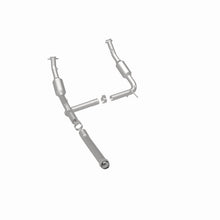 Load image into Gallery viewer, MagnaFlow Exhaust Products 4551013 California CARB Direct-Fit Catalytic Converter for Select Ford Explorer, Mercury Mountaineer