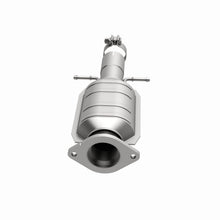 Load image into Gallery viewer, MagnaFlow Exhaust Products 51913 OEM Grade Direct-Fit Catalytic Converter for Select Chevrolet Malibu, Pontiac G6, Saturn Aura