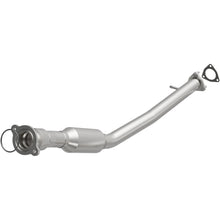 Load image into Gallery viewer, MagnaFlow Exhaust Products 5451220 California CARB Direct-Fit Catalytic Converter for Select Chevrolet Equinox, Pontiac Torrent