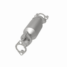 Load image into Gallery viewer, MagnaFlow Exhaust Products 52434 OEM Grade Direct-Fit Catalytic Converter for Select Kia Sorento
