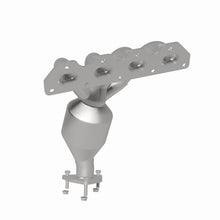 Load image into Gallery viewer, MagnaFlow Exhaust Products 51062 OEM Grade Manifold Catalytic Converter for Select Chevrolet Aveo, Chevrolet Aveo5, Pontiac G3, Pontiac G3 Wave, Suzuki Swift+