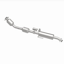 Load image into Gallery viewer, MagnaFlow Exhaust Products 6511112 California CARB Direct-Fit Catalytic Converter for Select Toyota C-HR