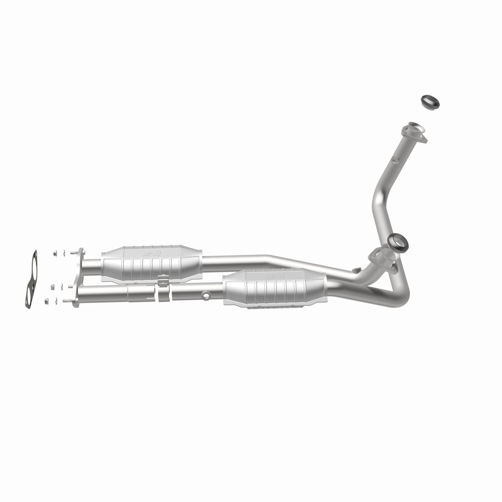 MagnaFlow Exhaust Products 23453 HM Grade Direct-Fit Catalytic Converter for Select Cadillac Escalade, Chevrolet C1500, Chevrolet C1500 Suburban, Chevrolet C2500, Chevrolet K1500, Chevrolet K1500 Suburban, Chevrolet Tahoe, GMC C1500, GMC C1500 Suburban,
