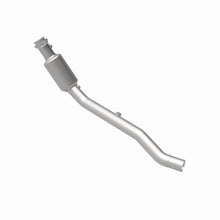 Load image into Gallery viewer, MagnaFlow Exhaust Products 5551718 California CARB Direct-Fit Catalytic Converter for Select Land Rover LR3, Land Rover Range Rover Sport