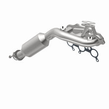 Load image into Gallery viewer, MagnaFlow Exhaust Products 5582431 California CARB Manifold Catalytic Converter for Select Toyota 4Runner, Toyota FJ Cruiser
