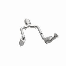 Load image into Gallery viewer, MagnaFlow Exhaust Products 441111 California CARB Direct-Fit Catalytic Converter for Select Ford Thunderbird, Mercury Cougar