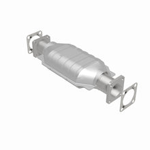 Load image into Gallery viewer, MagnaFlow Exhaust Products 3391652 California CARB Direct-Fit Catalytic Converter for Select Chevrolet LUV, Isuzu Amigo, Isuzu Pickup, Isuzu Rodeo, Isuzu Trooper