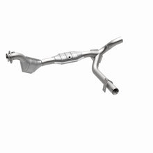 Load image into Gallery viewer, MagnaFlow Exhaust Products 93629 HM Grade Direct-Fit Catalytic Converter for Select Ford Expedition, Ford F-150, Ford F-150 Heritage