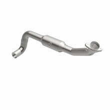 Load image into Gallery viewer, MagnaFlow Exhaust Products 5451831 California CARB Direct-Fit Catalytic Converter for Select Ford F-150