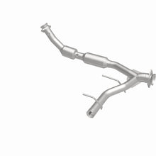 Load image into Gallery viewer, MagnaFlow Exhaust Products 4583078 California CARB Direct-Fit Catalytic Converter for Select Ford Expedition
