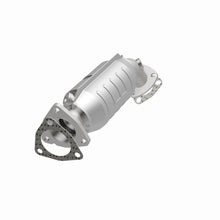 Load image into Gallery viewer, MagnaFlow Exhaust Products 22960 HM Grade Direct-Fit Catalytic Converter for Select Audi A4, Audi A4 Quattro, Volkswagen Passat