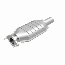 Load image into Gallery viewer, MagnaFlow Exhaust Products 457018 California CARB Direct-Fit Catalytic Converter