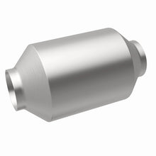 Load image into Gallery viewer, MagnaFlow Exhaust Products 5551206 California CARB Universal Catalytic Converter for Select Audi Q7, BMW 335i, BMW 335i xDrive, Buick Rainier, Chevrolet Avalanche, Chevrolet Equinox, Chevrolet Silverado 1500, Chevrolet Suburban 1500, Chevrolet Tahoe,