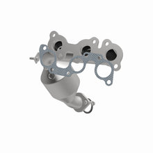 Load image into Gallery viewer, MagnaFlow Exhaust Products 5582837 California CARB Manifold Catalytic Converter for Select Lexus RX330, Toyota Highlander, Toyota Sienna