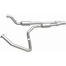Load image into Gallery viewer, MagnaFlow Exhaust Products 5451358 California CARB Direct-Fit Catalytic Converter for Select Dodge Ram 2500, Dodge Ram