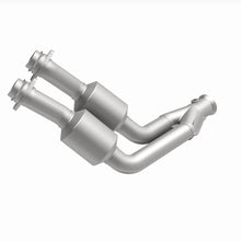 Load image into Gallery viewer, MagnaFlow Exhaust Products 24226 HM Grade Direct-Fit Catalytic Converter for Select Jaguar Vanden Plas, Jaguar XJ6