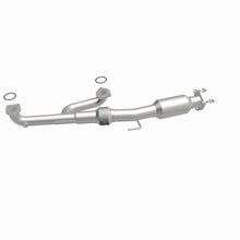 Load image into Gallery viewer, MagnaFlow Exhaust Products 21-282 OEM Grade Direct-Fit Catalytic Converter for Select Honda Odyssey