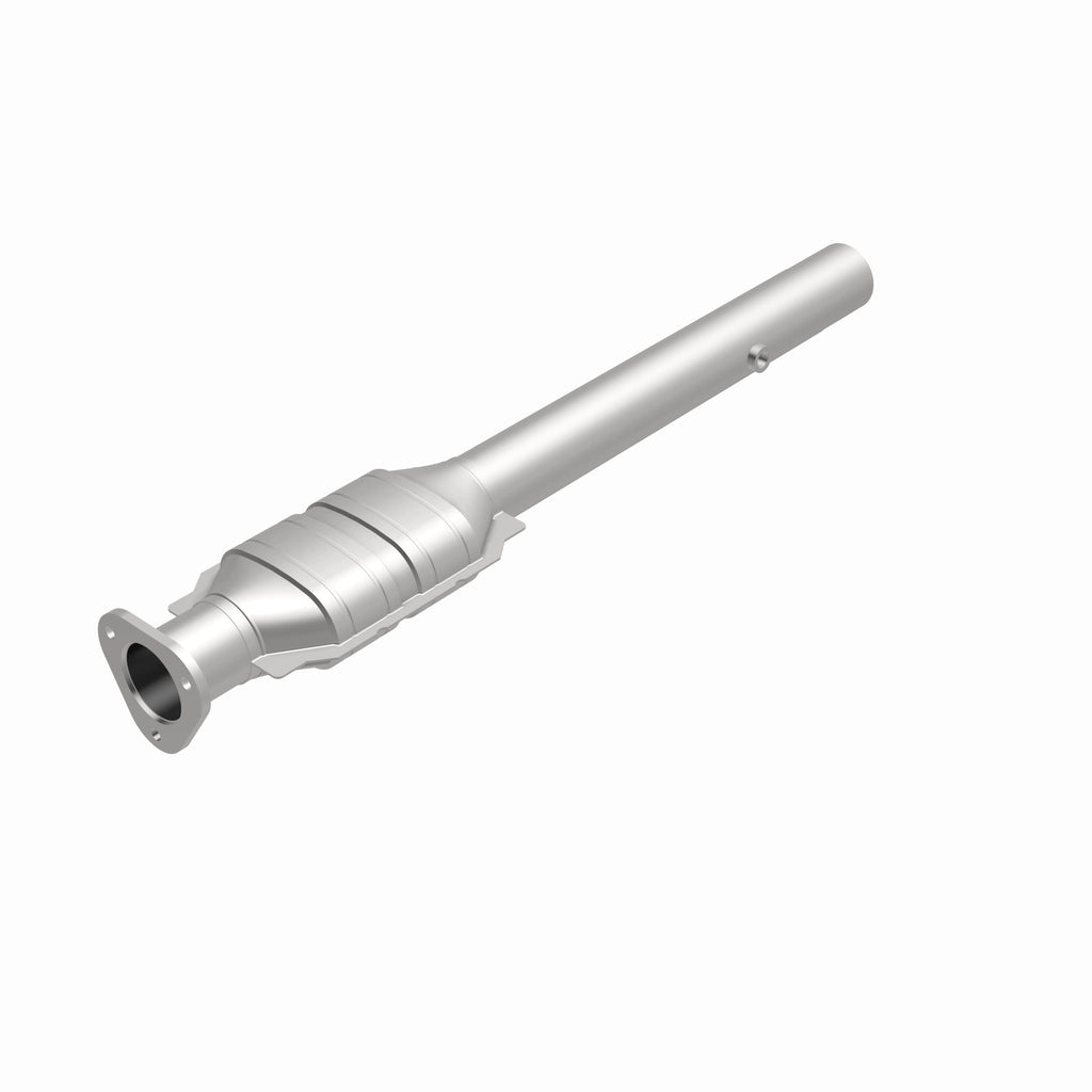 MagnaFlow Exhaust Products 23204 HM Grade Direct-Fit Catalytic Converter for Select Ford E-250 Econoline, Ford E-450 Econoline Super Duty, Ford Econoline Super Duty