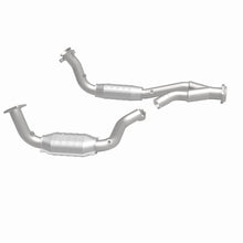 Load image into Gallery viewer, MagnaFlow Exhaust Products 4451640 California CARB Direct-Fit Catalytic Converter for Select Chevrolet SSR