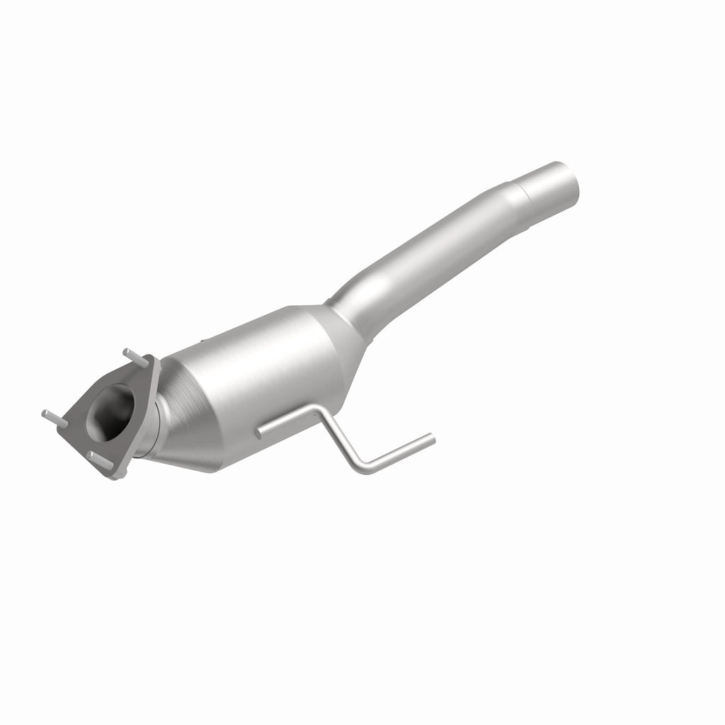 MagnaFlow Exhaust Products 51156 OEM Grade Direct-Fit Catalytic Converter for Select Volkswagen Touareg