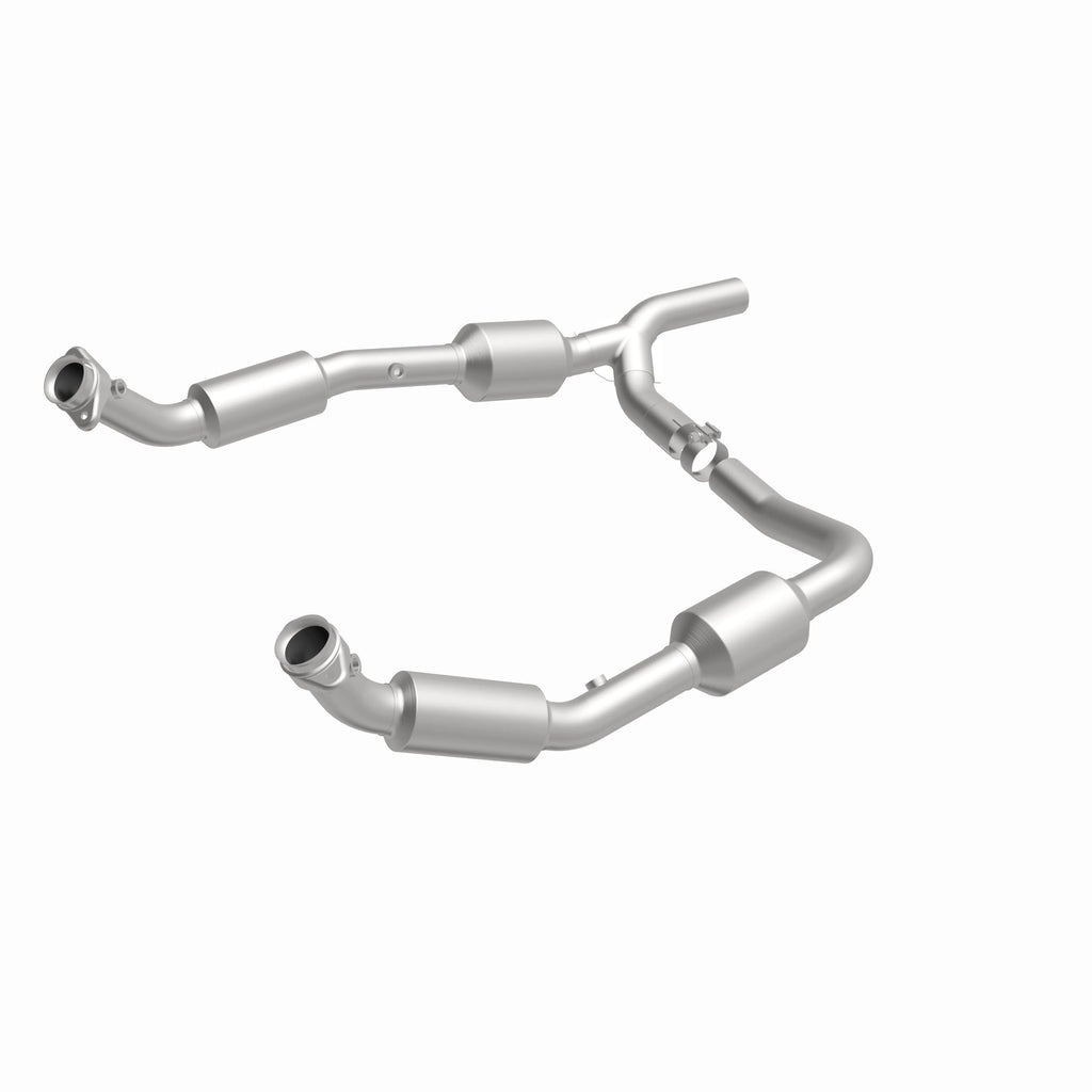 MagnaFlow Exhaust Products 5582640 California CARB Direct-Fit Catalytic Converter for Select Ford E-150, Ford E-250