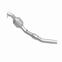 Load image into Gallery viewer, MagnaFlow Exhaust Products 51877 OEM Grade Direct-Fit Catalytic Converter for Select Land Rover Freelander