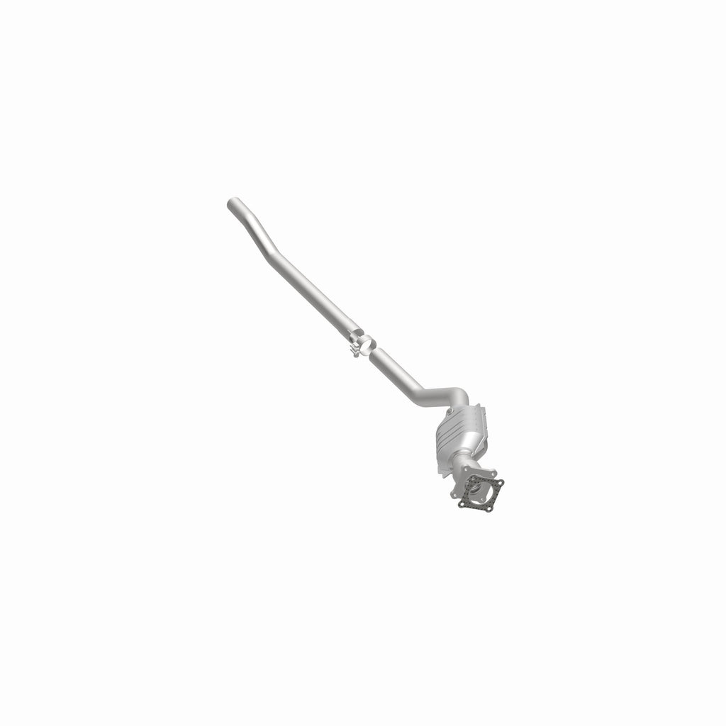 MagnaFlow Exhaust Products 51155 OEM Grade Direct-Fit Catalytic Converter for Select Chrysler Grand Voyager, Chrysler Town & Country, Chrysler Voyager, Dodge Caravan, Dodge Grand Caravan