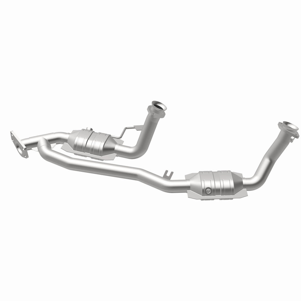 MagnaFlow Exhaust Products 49079 OEM Grade Direct-Fit Catalytic Converter for Select Ford Freestar, Mercury Monterey