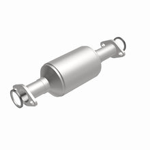Load image into Gallery viewer, MagnaFlow Exhaust Products 3391884 California CARB Direct-Fit Catalytic Converter for Select Toyota 4Runner, Toyota Pickup
