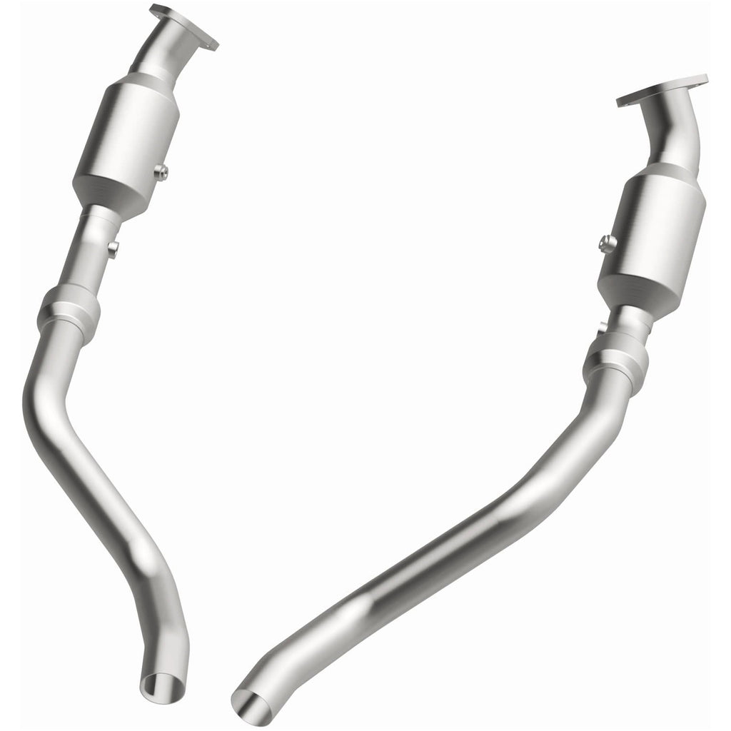 MagnaFlow Exhaust Products 16421 OEM Grade Direct-Fit Catalytic Converter for Select Chrysler 300, Dodge Challenger, Dodge Charger, Dodge Magnum