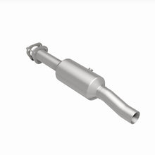 Load image into Gallery viewer, MagnaFlow Exhaust Products 280446 OEM Grade Direct-Fit Catalytic Converter for Select Ford E-450 Super Duty