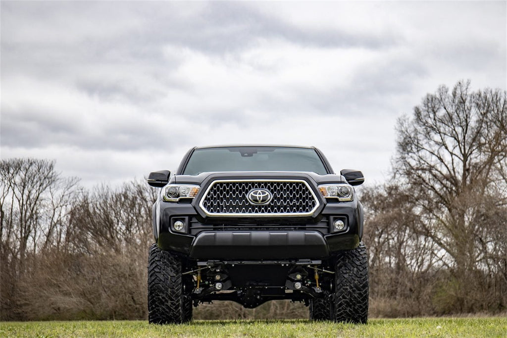 Rough Country 75840 Lift Kit-Suspension w/Shock for Select Toyota Tacoma