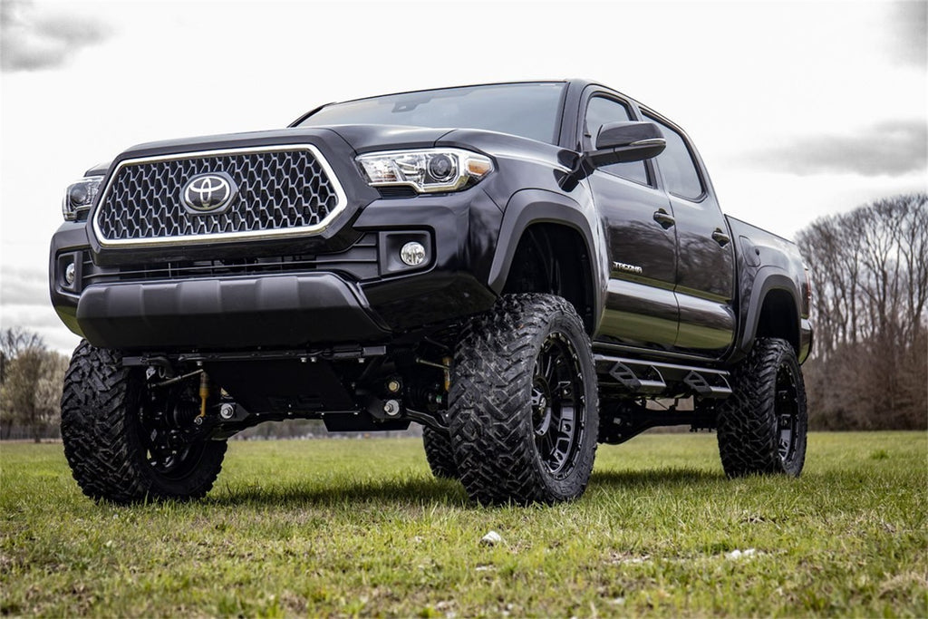 Rough Country 75820 Suspension Lift Kit w/Shock for Select Toyota Tacoma