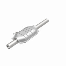 Load image into Gallery viewer, MagnaFlow Exhaust Products 3391222 California CARB Direct-Fit Catalytic Converter for Select Jeep CJ5, Jeep CJ7, Jeep Cherokee, Jeep Grand Wagoneer, Jeep J10, Jeep Scrambler, Jeep Wagoneer