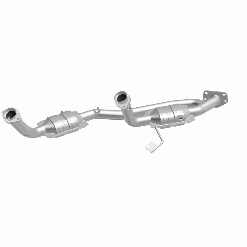 MagnaFlow Exhaust Products 49079 OEM Grade Direct-Fit Catalytic Converter for Select Ford Freestar, Mercury Monterey