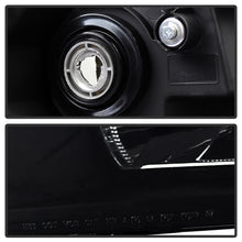 Load image into Gallery viewer, Spyder Auto 9030260 XTune Crystal Headlights for Select Chevrolet Silverado 1500, Chevrolet Silverado HD, Chevrolet Silverado HD
