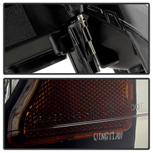 Load image into Gallery viewer, Spyder Auto 9030352 XTune Crystal Headlights for Select Dodge Ram 1500, Dodge Ram 2500, Dodge Ram
