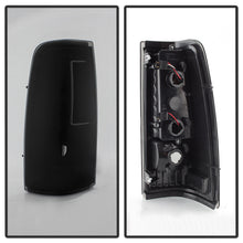 Load image into Gallery viewer, Spyder Auto 9038471 XTune LED Tail Lights for Select Chevrolet Silverado 1500, Chevrolet Silverado HD, Chevrolet Silverado 2500, Chevrolet Silverado HD, Chevrolet Silverado 3500, GMC Sierra 1500, GMC Sierra Classic, GMC Sierra HD, GMC Sierra HD Classic,