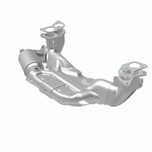 Load image into Gallery viewer, MagnaFlow Exhaust Products 5531587 California CARB Manifold Catalytic Converter for Select Subaru Forester, Subaru Impreza, Subaru Legacy, Subaru Outback, Subaru XV Crosstrek