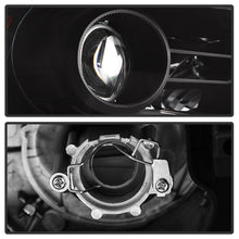 Load image into Gallery viewer, Spyder Auto 9040238 XTune Projector Headlights for Select Ram 1500, Ram 2500, Ram