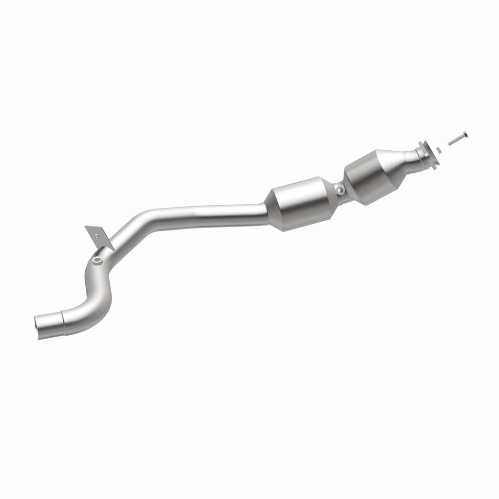 MagnaFlow Exhaust Products 21-607 OEM Grade Direct-Fit Catalytic Converter for Select Land Rover Range Rover, Land Rover Range Rover Sport