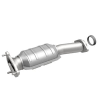 Load image into Gallery viewer, MagnaFlow Exhaust Products 441121 California CARB Direct-Fit Catalytic Converter for Select Ford Ranger, Mazda B3000