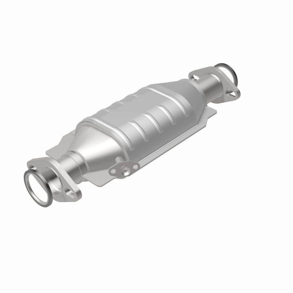 MagnaFlow Exhaust Products 23895 Standard Grade Direct-Fit Catalytic Converter for Select Toyota Pickup