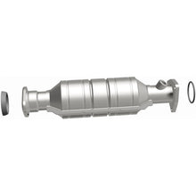 Load image into Gallery viewer, MagnaFlow Exhaust Products 93114 HM Grade Direct-Fit Catalytic Converter for Select Honda Odyssey